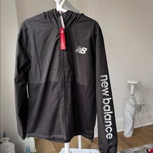 New Balance Men's Black windbreaker rain Jacket hoodie medium